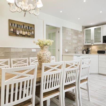 Sitges Spaces Mediterranean Apartments 4 Bedroom, 4 Bathroom, Huge Terrace, Jacuzzi- Sleeps 9 Exteriör bild